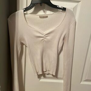 white long sleeve crop top